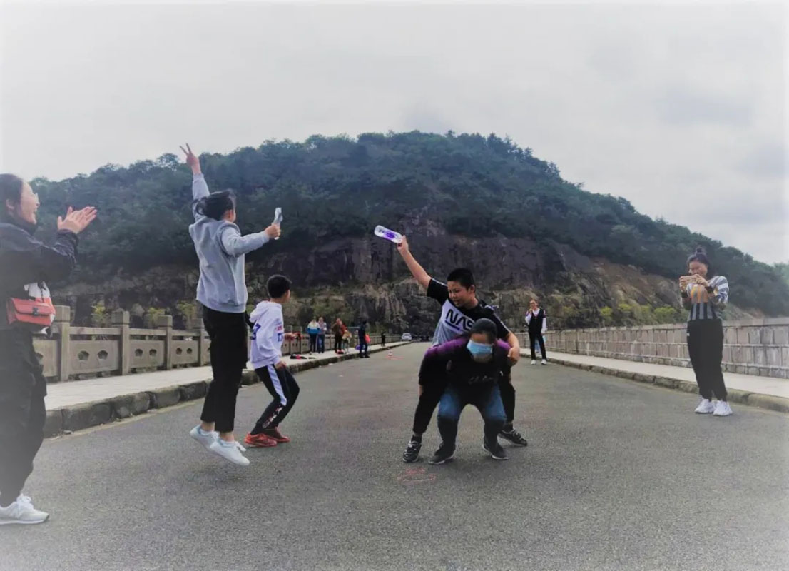 10.24 登山寻宝  精华股份社团组织户外体验活动(图6)