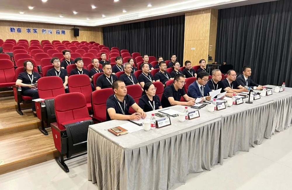 精华股份第四届董事会第一次会议、第四届监事会第一次会议圆满召开(图1)