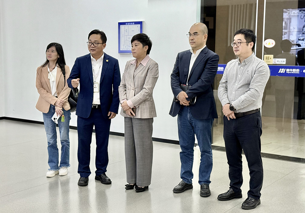 宁波市委统战部副部长、市工商联党组书记王建云一行莅临我司走访调研(图1)