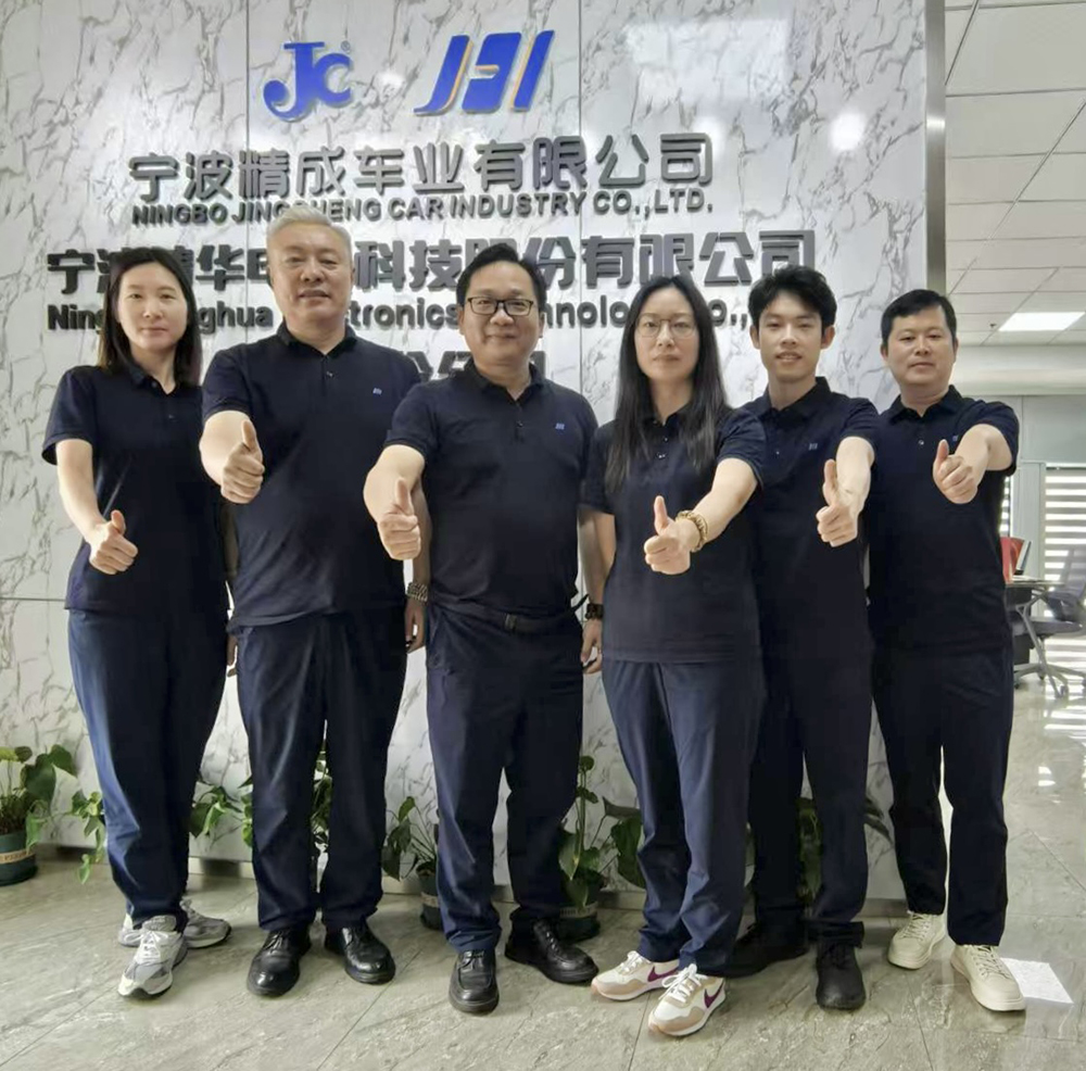 一周年，重庆分公司邀您续写新篇章(图2)